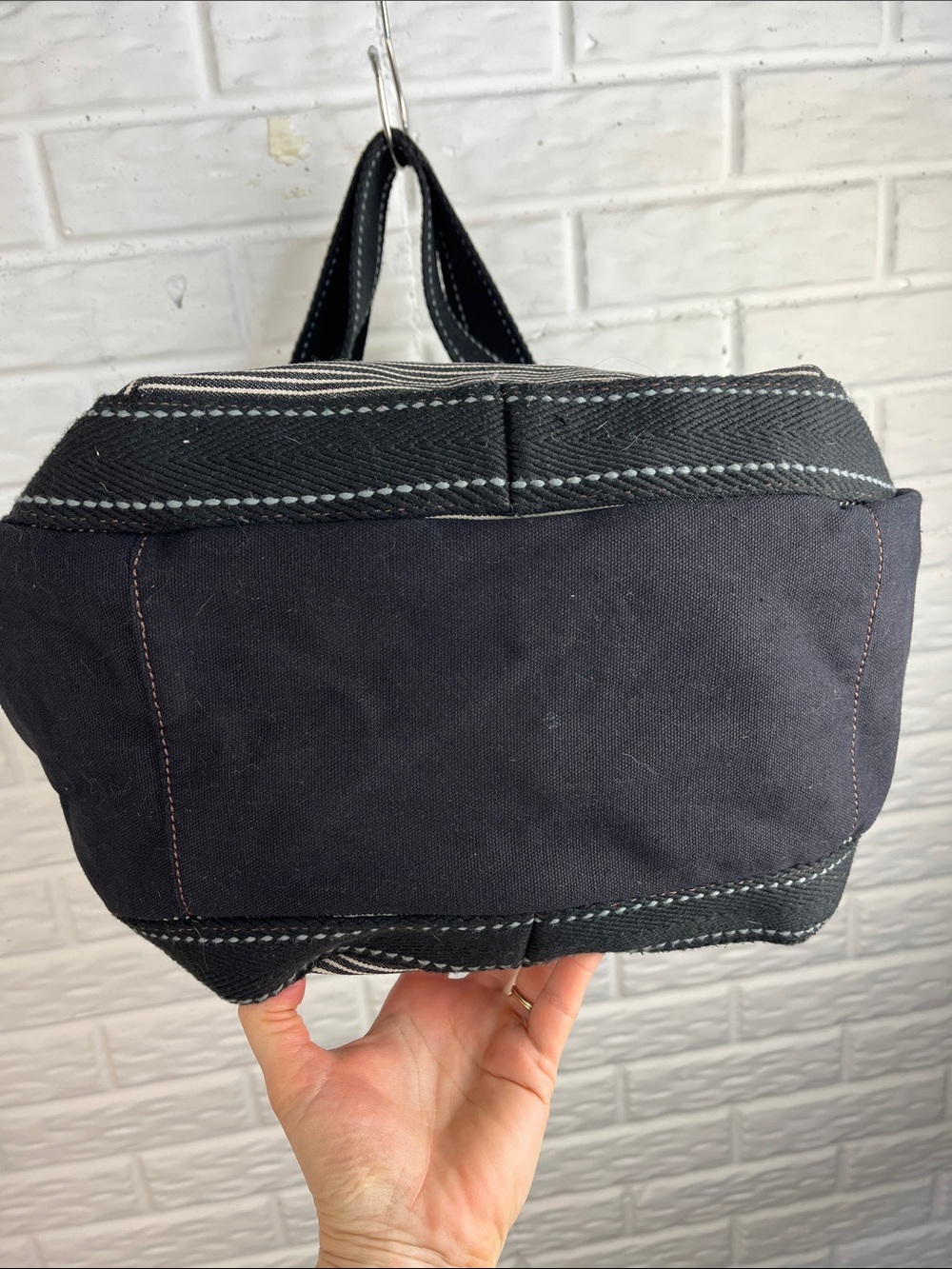 CHALA TOTE BLACK AND WHITE CAT ON 100% COTTON THICK CANVAS STRIPE ZIP TOP BAG - Picture 9 of 16